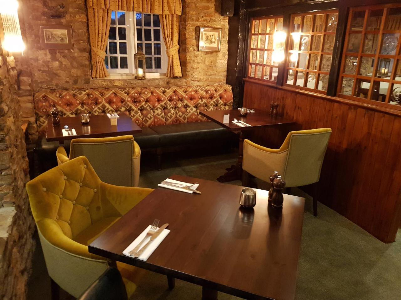 Carpenters Arms 3*