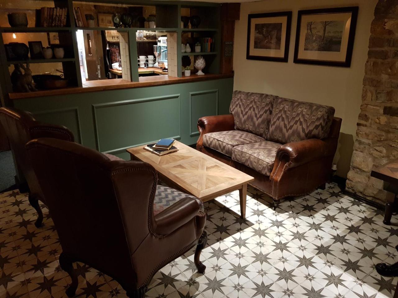 The Carpenters Arms 3*